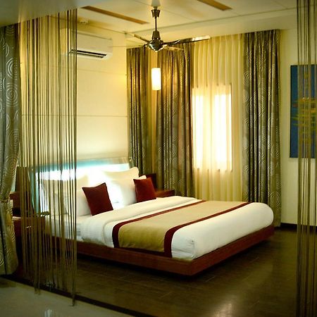Hotel Fortune Palace Jāmnagar 외부 사진